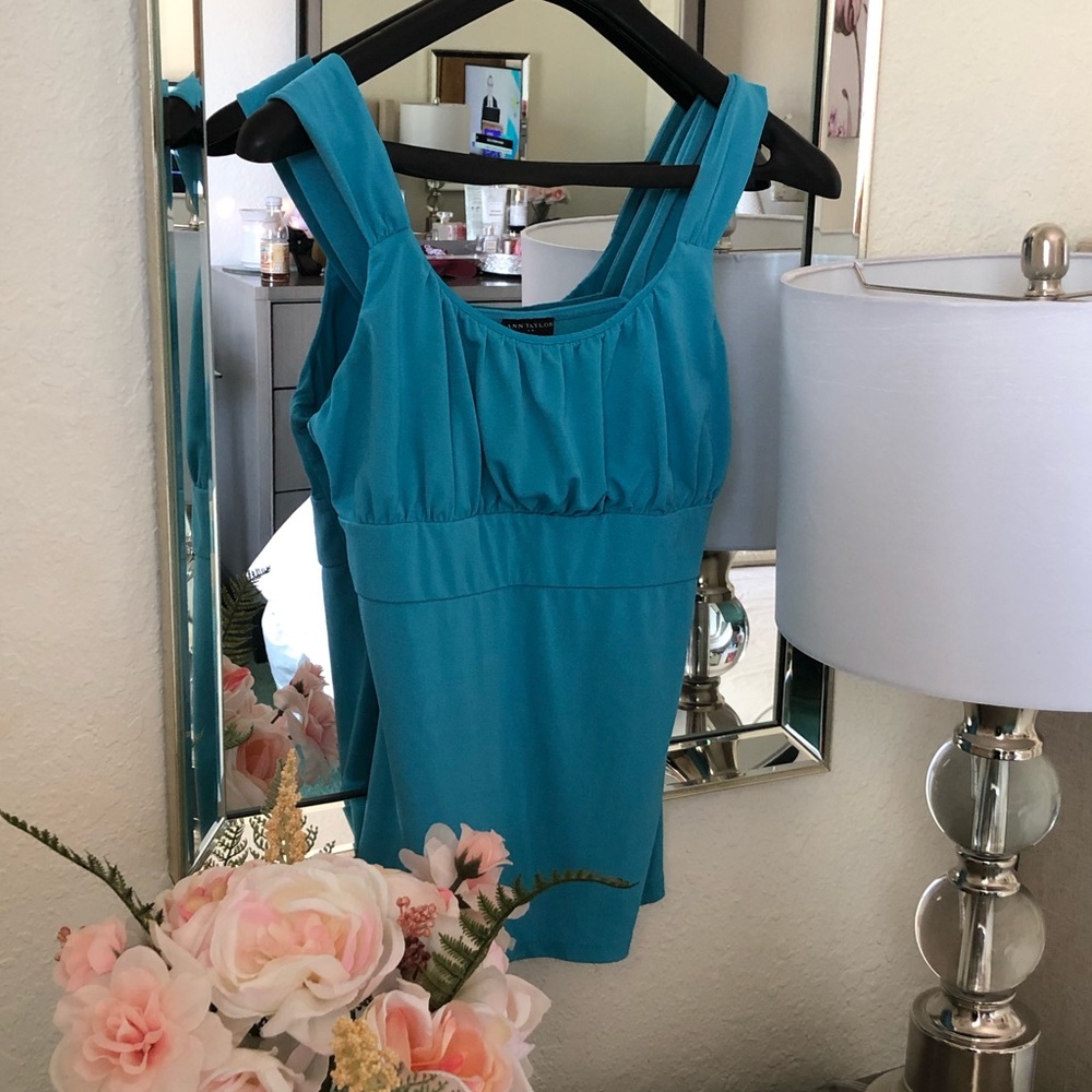 Ann Taylor turquoise top tank sleeveless